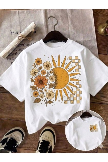 Women Sari Flower and Sun Printed Tshirt
