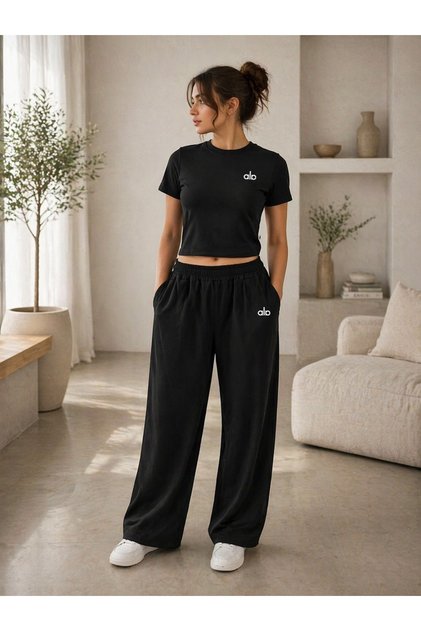 Women's Crop 2-Piece Set 100% Cotton Comfortable Design Casual Style