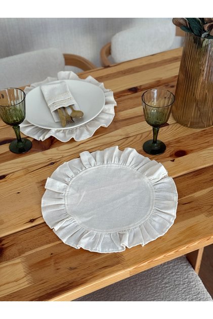 2-Piece Natural Raw Linen Round Ruffle Detail Placemat / Charger