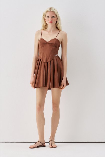 SS6157 Rochie mini tip balon cu legături la spate