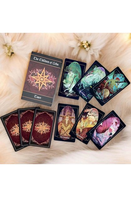 Copiii din Litha Tarot – Set de Tarot 12 x 7 cm 78 Cărți Fermecate