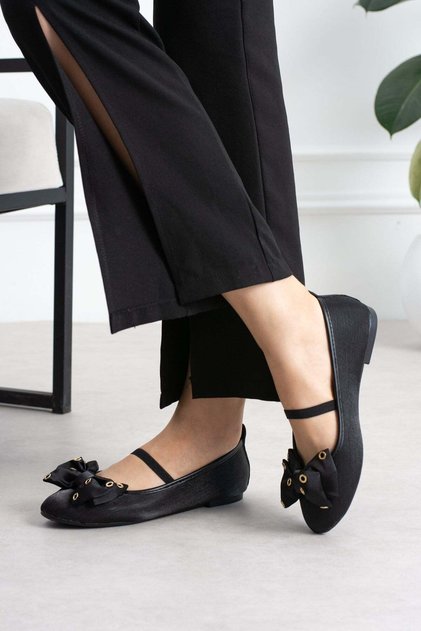Lowsi Women's Ballerinas with Front Straps and Bow, Black Satin