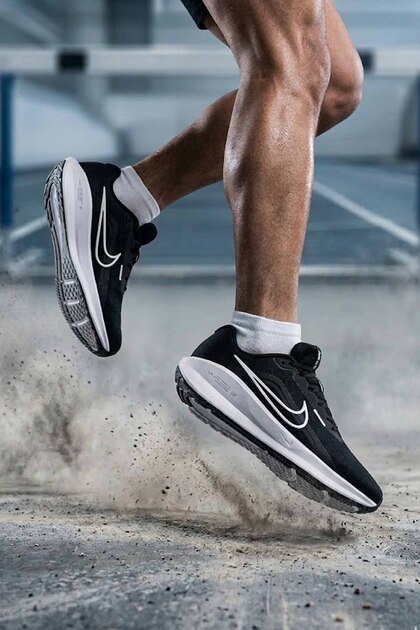 Nike Erkek Siyah Koşu Ayakkabı - Antrenman ve Yürüyüş Ayakkabısı