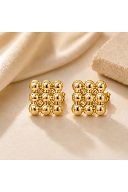 Gold Top Detailed Square Earrings – Stylish and Modern Women's Earrings
