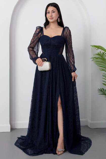 Sweetheart Neckline Long Sleeve Lace Dress Ecr5733