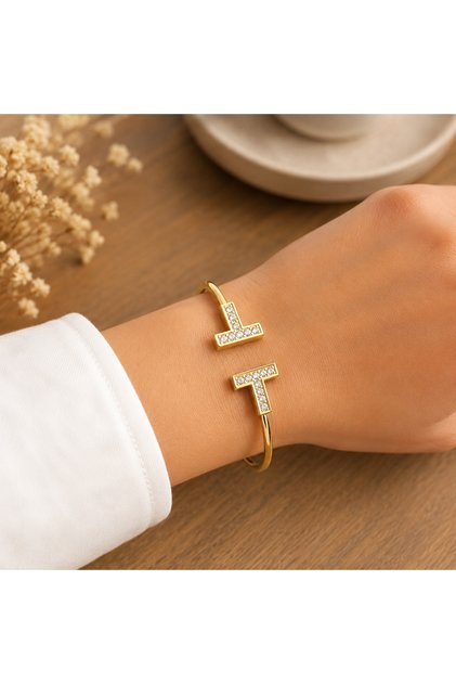 14k Altın Kaplama Zirkon Taşlı T Motifli Bileklik ARY0012