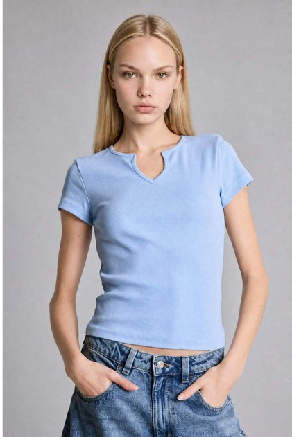 Figurbetontes Basic-T-Shirt mit kurzen Ärmeln in Hellblau I3581AX26HS