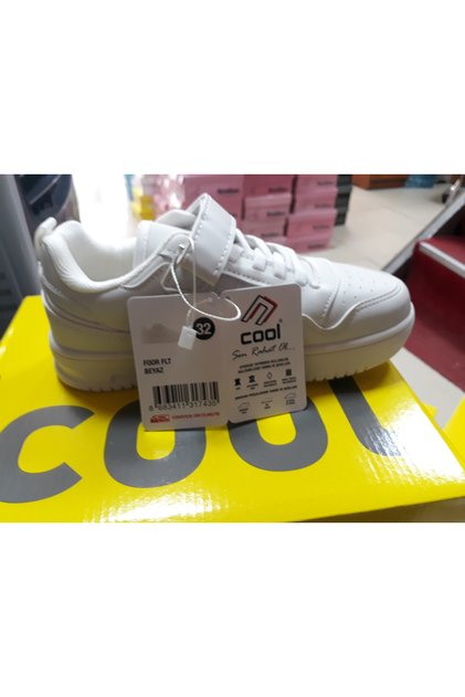 Foor Children's Sports Shoes
