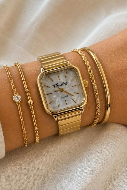 Retro Women's Wristwatch, Vintage Design, Minimal Design, Gold Color Metal Cord
