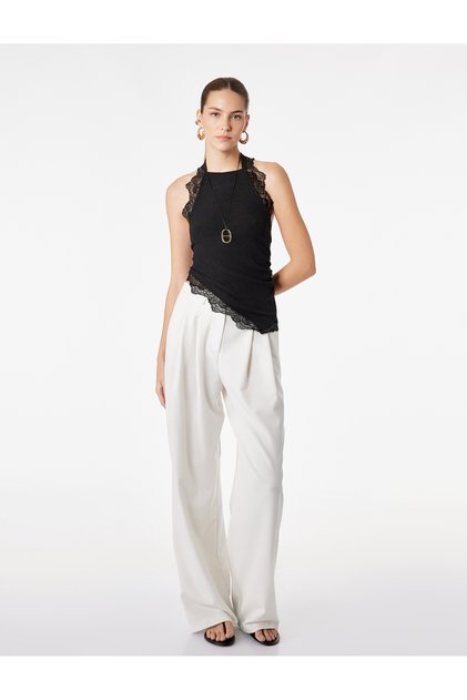 Bürümcük Fabric Asymmetrical Cut Lace Detailed Halter Neck Blouse