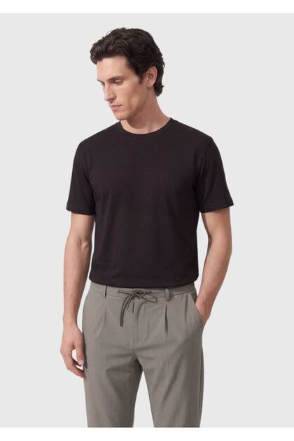 Negru simplu tricou