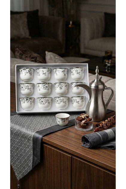 Luxury Tea Cups and Coffee Cups Set with Saucers Elegant Design for High-End Dining Experiences