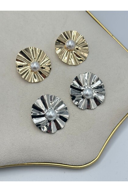 Rough Plate and Pearl Detail Earrings (Brass Plated) Gold