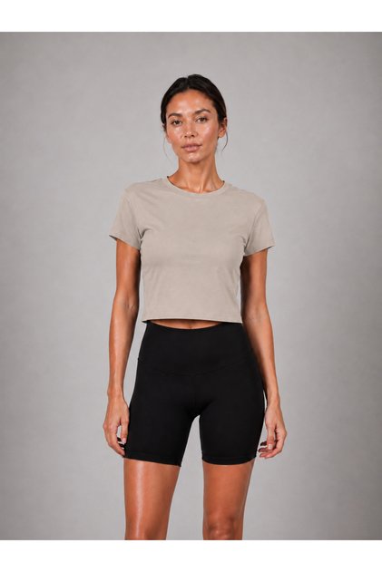 Kadın, %95 Pamuklu , Nefes Alan Kumaş ,Bisiklet Yaka, Basic Crop, Kısa Kollu T-shirt, Taş Rengi