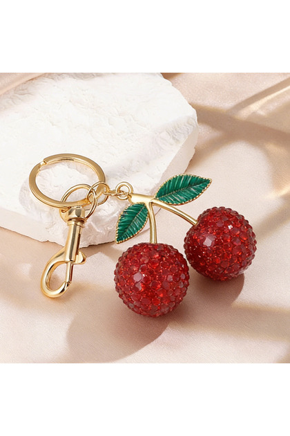 Red Creative Cherry Keychain for Women, Alloy Metal Shiny Pendant, Car Keychain, Bag Decoration, Red