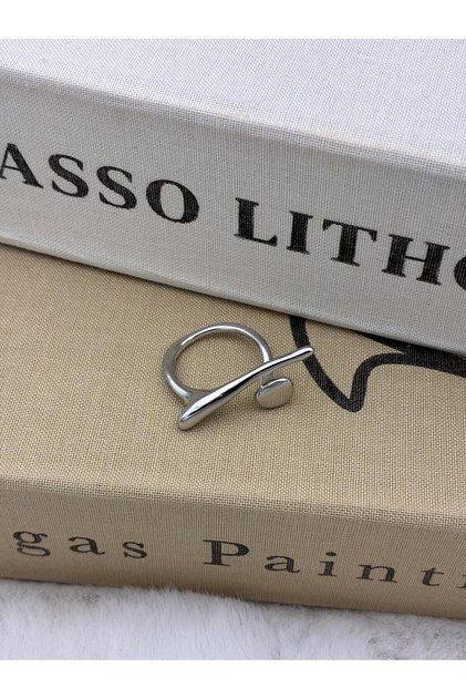 Silver Color Asymmetric Line and Dot Tip Basic Adjustable Brass Ring T1