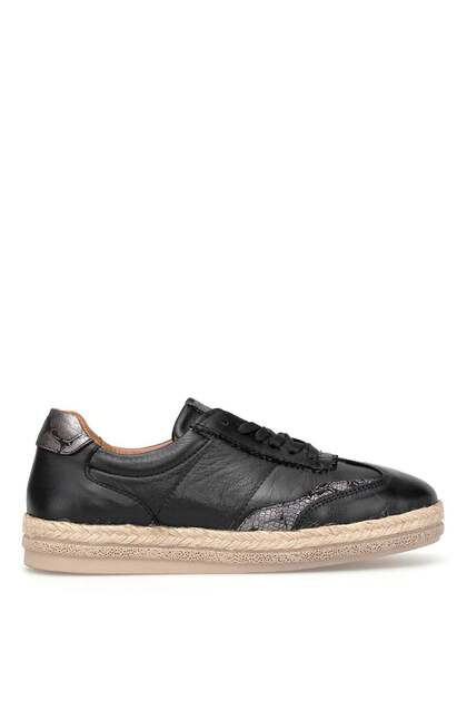 2611903Y Women's Genuine Leather Classic Sneaker Black