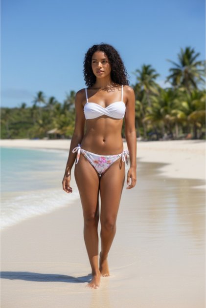 Costum de baie alb de damă din două piese, cu sutien balconet push-up și chiloți brazilieni