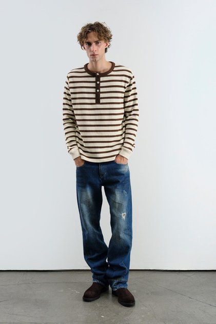 Thick Striped Half Placket Brown T-Shirt