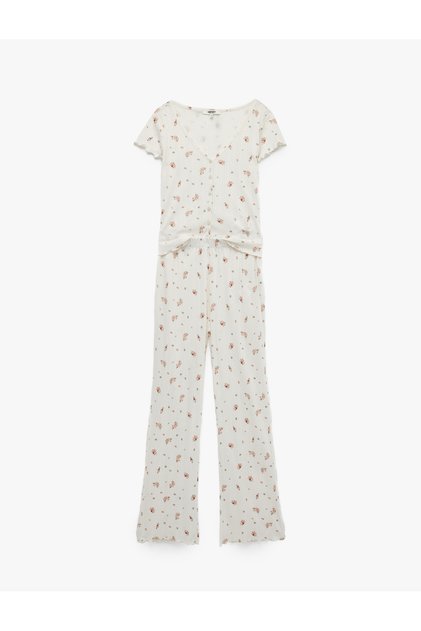 Rahat Kesim Pamuklu Kısa Kollu Çiçek Desenli Pijama Takımı
