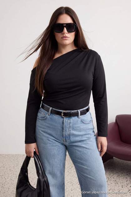 Siyah Büzgü/Drape Detaylı Dökümlü Asimetrik Yaka Örme Bluz TBBAW27AF00043