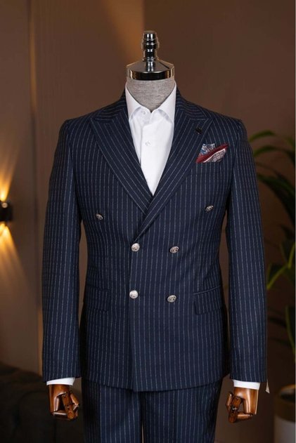 Exclusive double-breasted suit navy blue