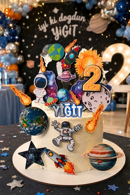 Uzay Astronot Temalı Erkek Çocuk Doğum Günü Isme Özel 3D Pasta Parti Süsü Seti