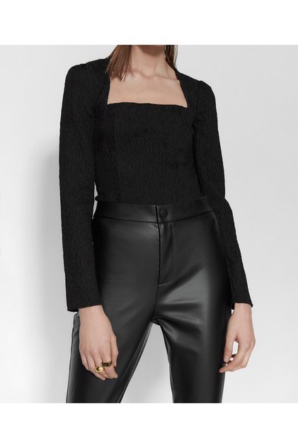 Body, Negru