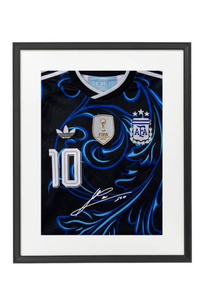 Lionel Messi Argentina Jersey #10 World Cup 2026 with Printed Autograph Framed Poster 50x40cm , Soccer Memorabilia Gift for Football Fans