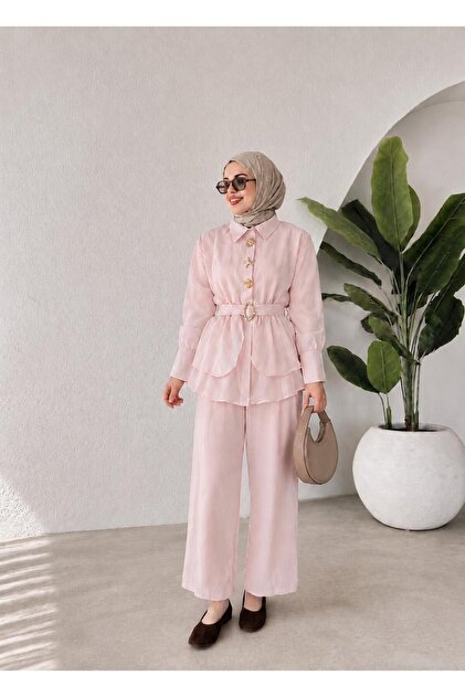 Women's Hijab Voile No-Show Stylish Gold Buttoned Belted Suit