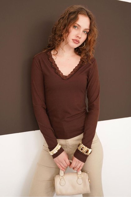 Blouse with Lace Collar - Brown |   F2088 - Coffee