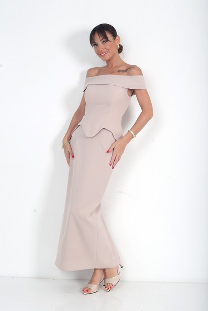 Women's Madonna Collar Lined Midi Crepe Dress with Peplum Detail