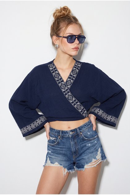Kadın Lacivert Nakış İşlemeli Bağlama Detaylı Geniş Kollu Müslin Kimono Bluz 7014 60283386
