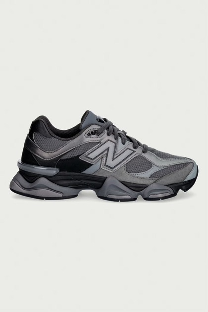 Adidași unisex negri 9060