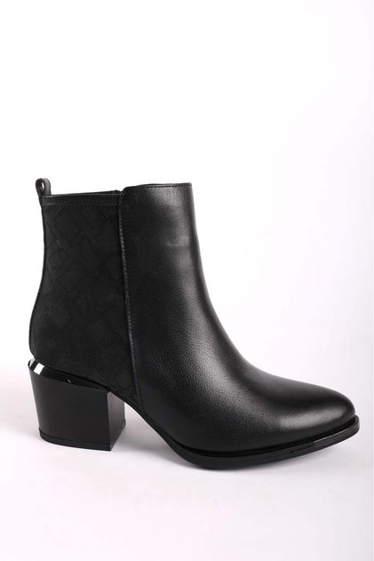 Women's Zippered Genuine Leather Crocodile Detailed Thick Heeled Boots Black