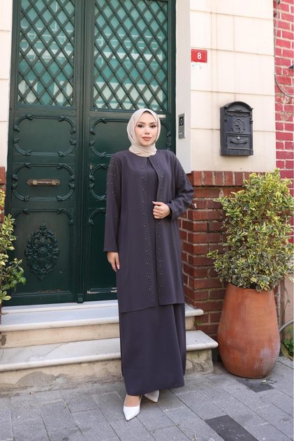 Plus Size Maternity Dress with Fan Shape Stones