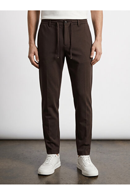 Zamansız Basic Tasarım Jogger Pantolon