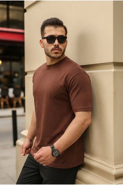 Men's slim fit comfortable basic t-shirt