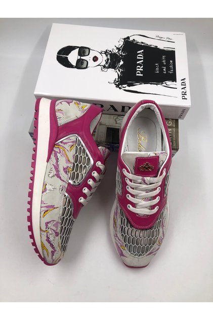 Wots Genuine Leather Sneaker