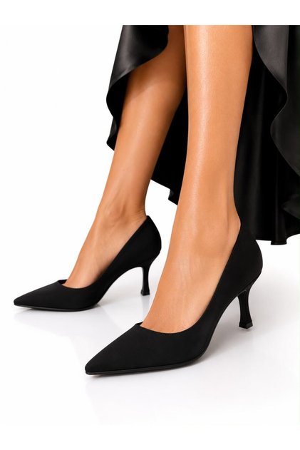 Kadın Siyah Mat Sivri Burun 8 cm İnce Topuklu Stiletto