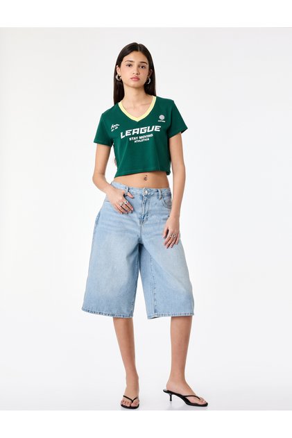 Pamuklu Rahat Kalıp Düğmeli Denim Bermuda Şort