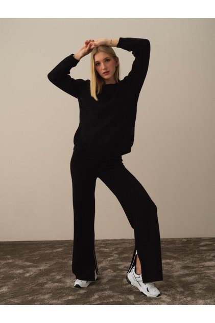 Kadın Siyah Regular Fit Yünlü Pantolon