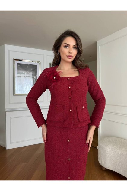 Țesătură tweed importată, cu detalii cu nasturi, căptușită cu trandafiri, costum cu design special