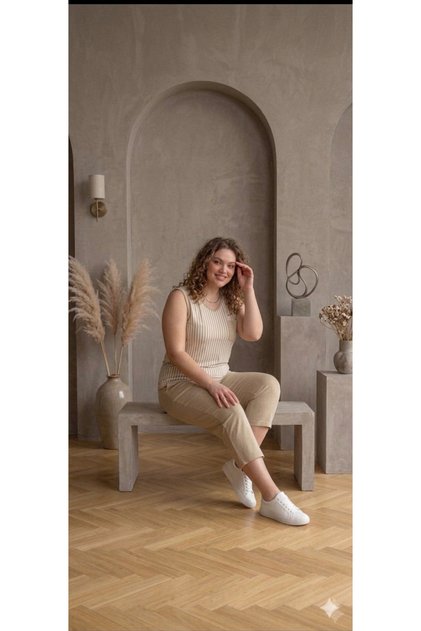 Plus Size Comfortable Fit Capri Set with Pocket Details