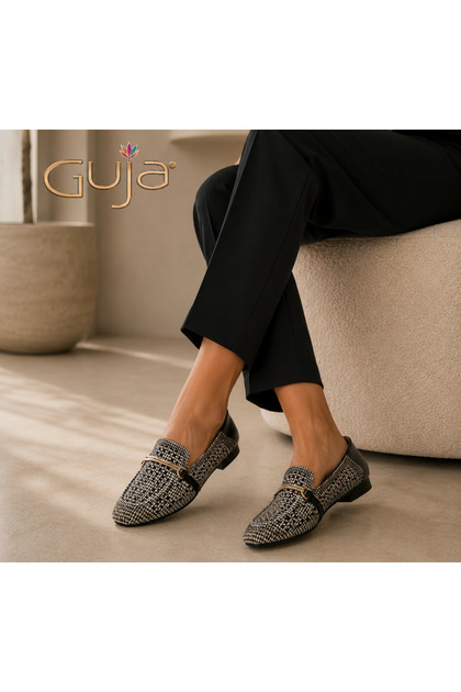 26Y467-11 Buckle Mesh Lofer Shoes