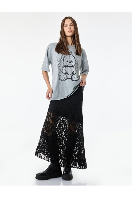 تي شيرت قطني مريح بأكمام قصيرة وياقة دائرية قابلة للغسل ومطبوع عليه دب تيدي
