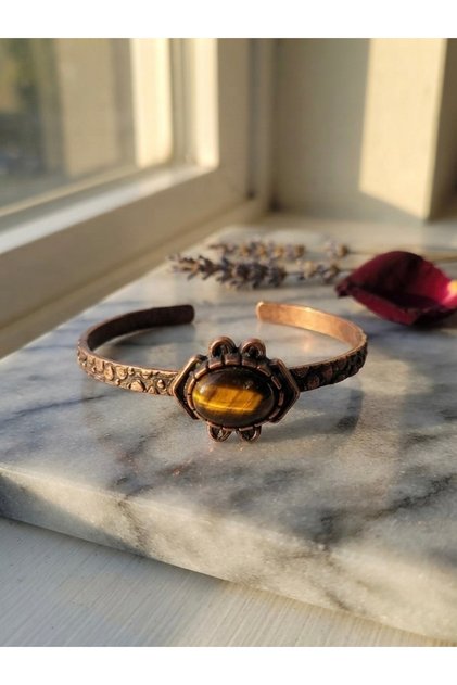 Adjustable Copper Bracelet with Tiger's Eye Natural Stone