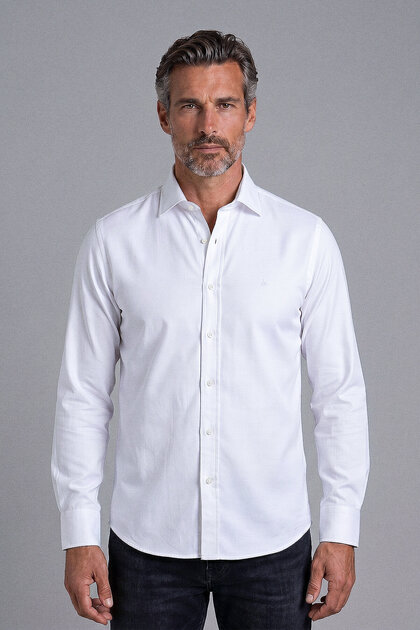 White Regular Fit Cotton Pocketless Classic Long Collar Shirt
