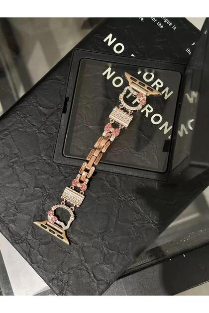 Akıllı Saat Kordonu Hello Kitty Figürlü Taşlı Metal Kordon (38/40/41/42/44/45/49 mm Uyumlu) 22mm de Uyumludur ( Ürün Sadece Kordon İçindir )