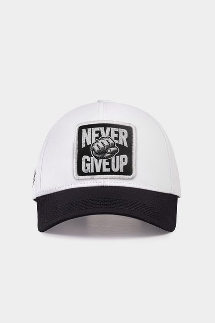 قبعة بيسبول باللونين الأسود والأبيض تحمل شعار Six Never Give Up